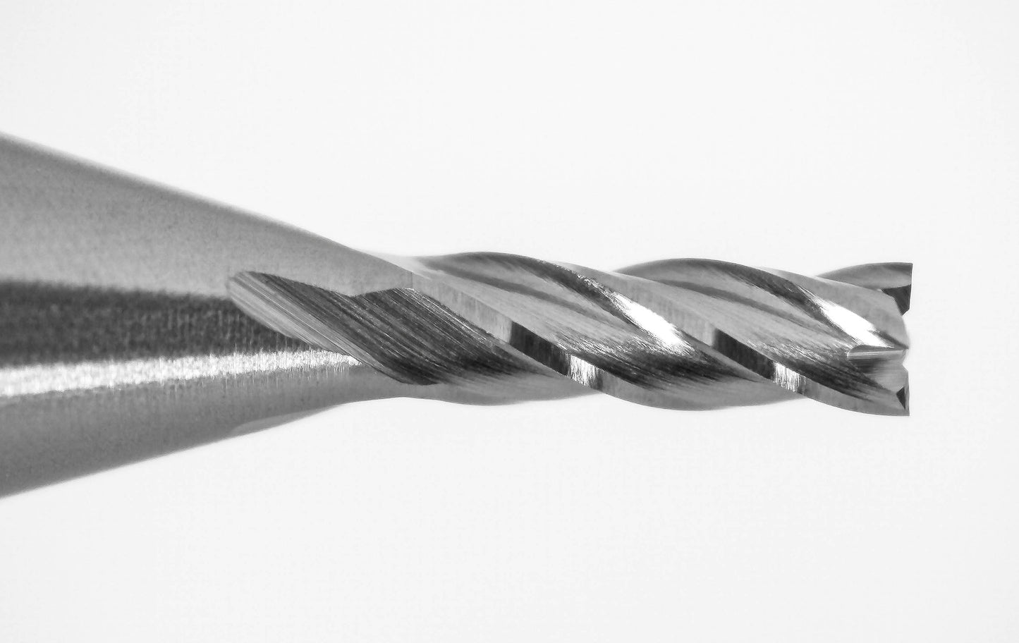 Kyocera 0.044 inch 4-flute square end carbide end mill 1810-0440.132 cutting end close-up