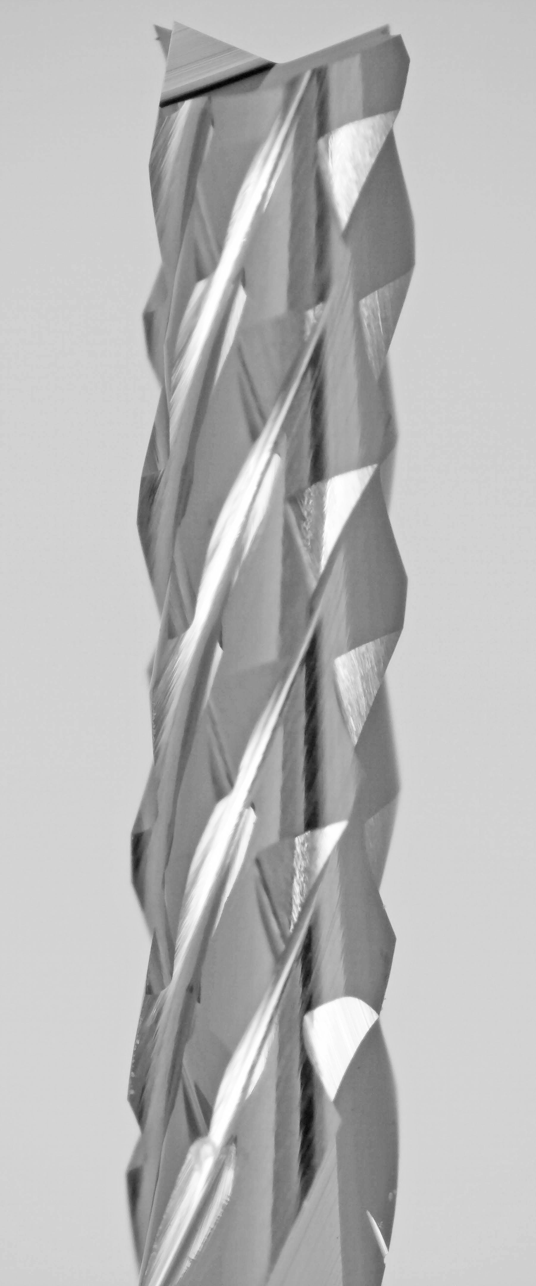 close-up of fish tail tip on 1/16 inch diamond flute carbide router