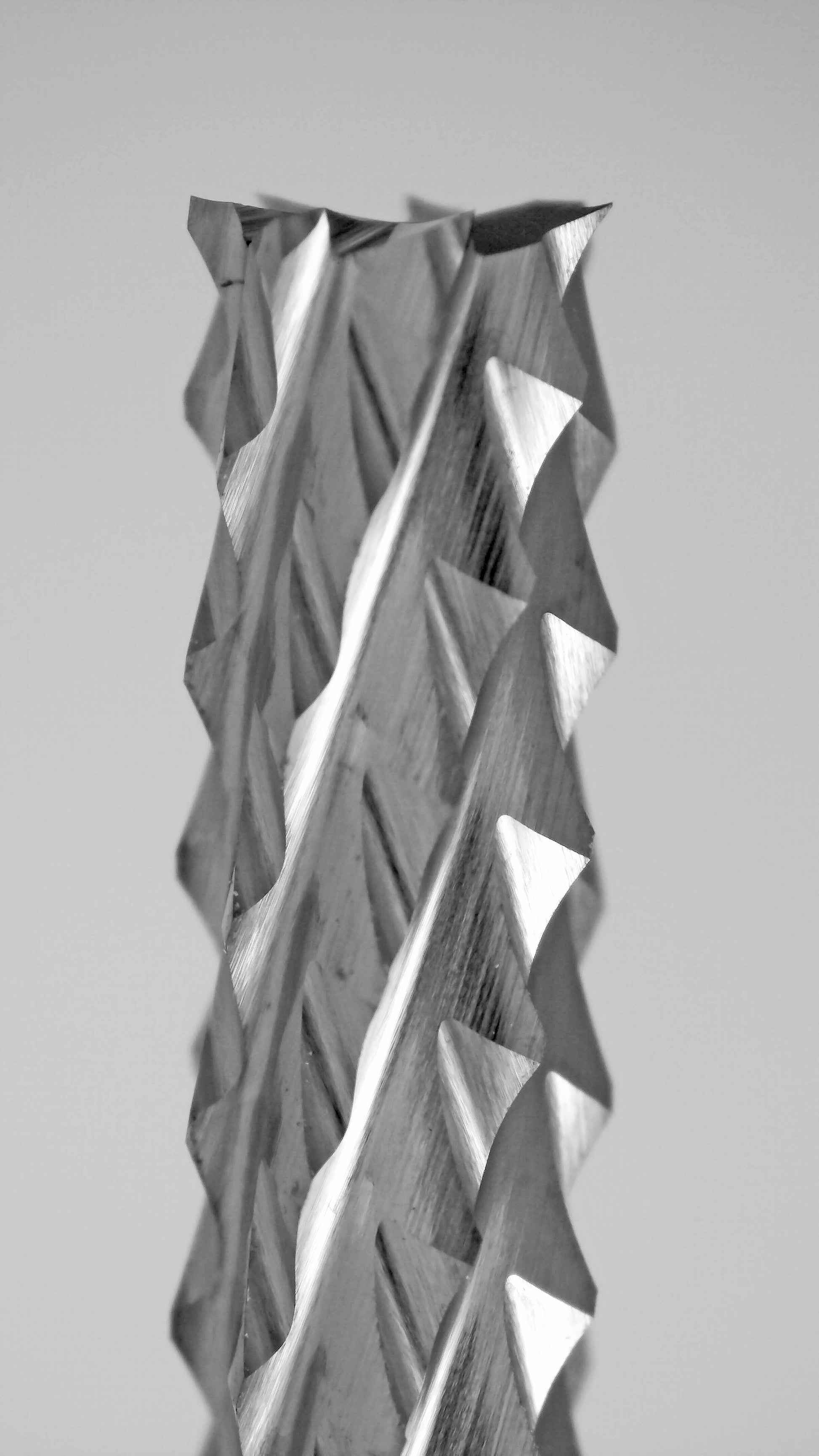close-up of diamond flute cutting geometry on carbide router