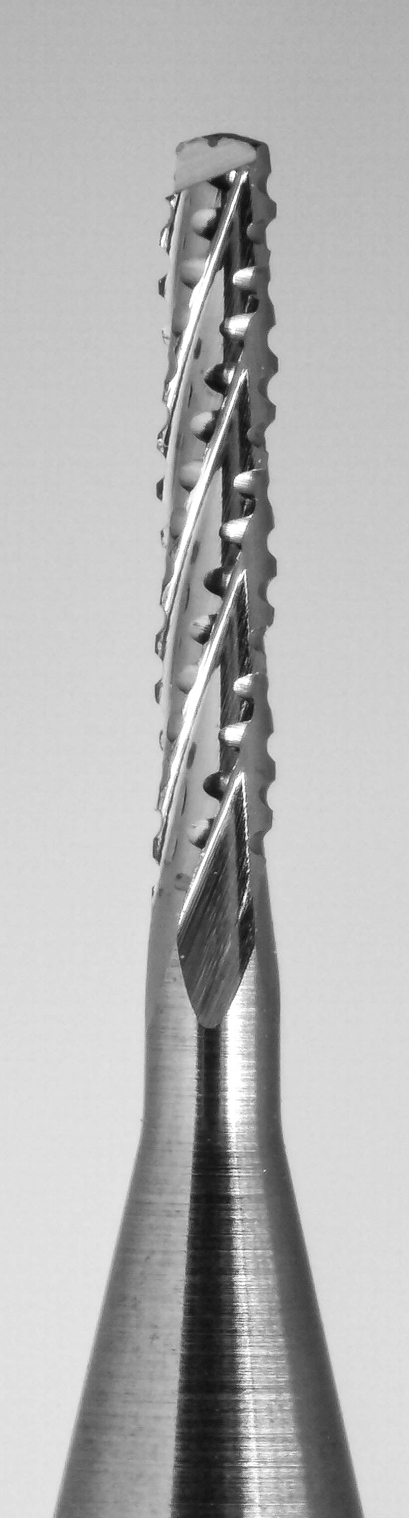 Drill point tip detail on 1.00mm chip breaker carbide router