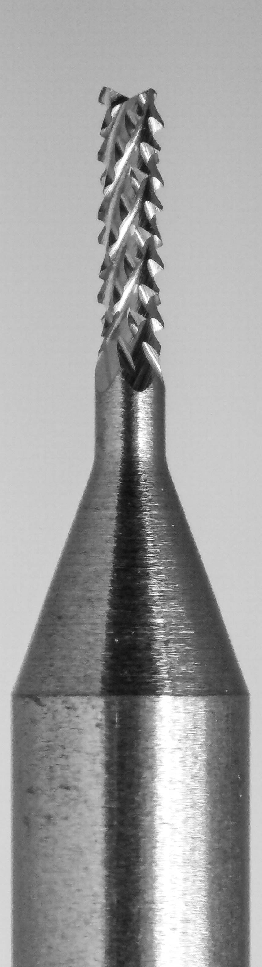 close-up of drill point tip on 0.90mm diamond pattern carbide router