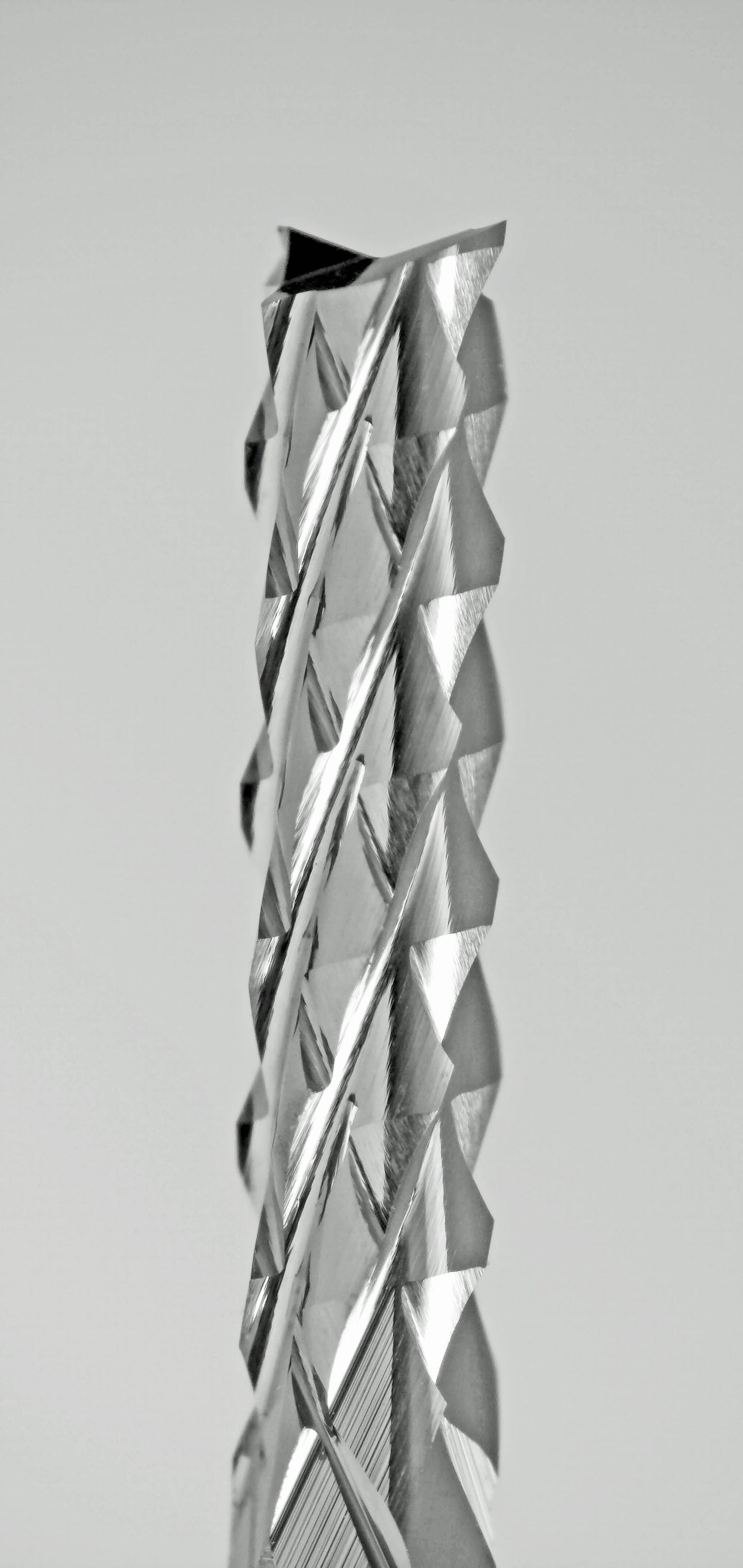 .050″ Diamond Pattern Carbide Router – .276″ LOC – Fish Tail Tip R121