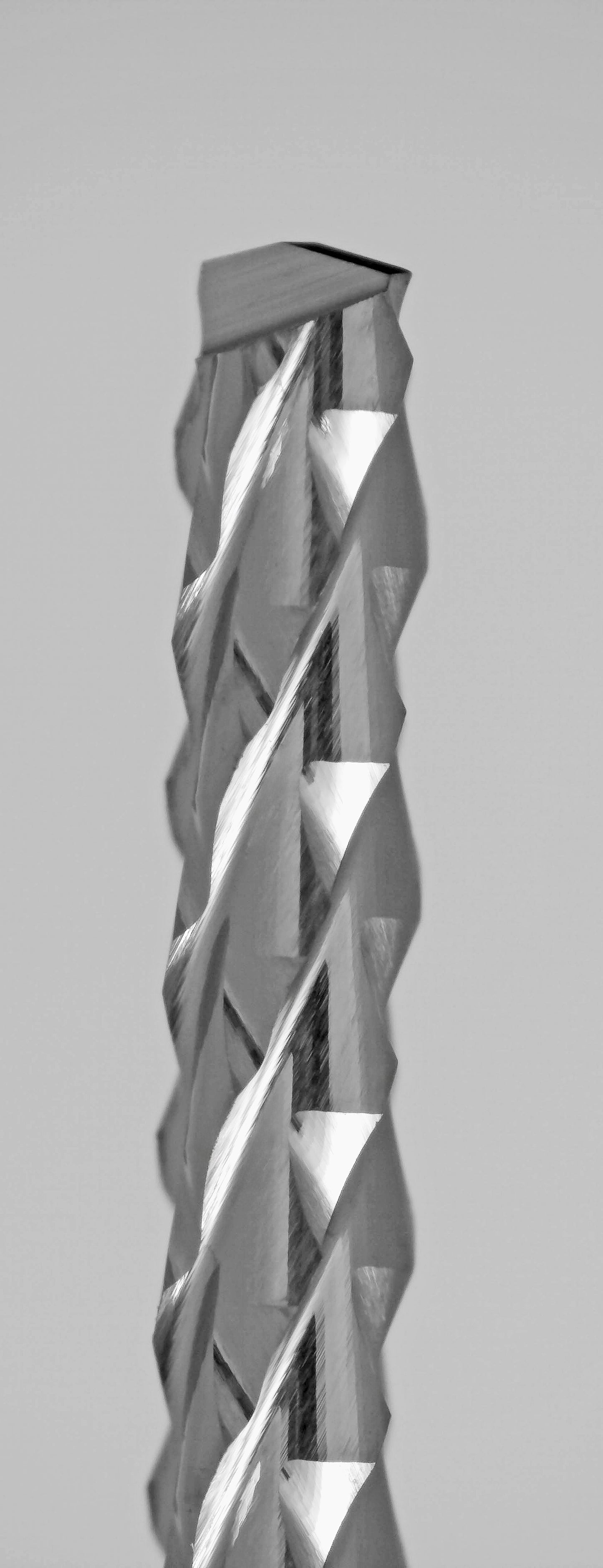 .050″ Diamond Pattern Carbide Router – .315″ LOC – Drill Point Tip R125