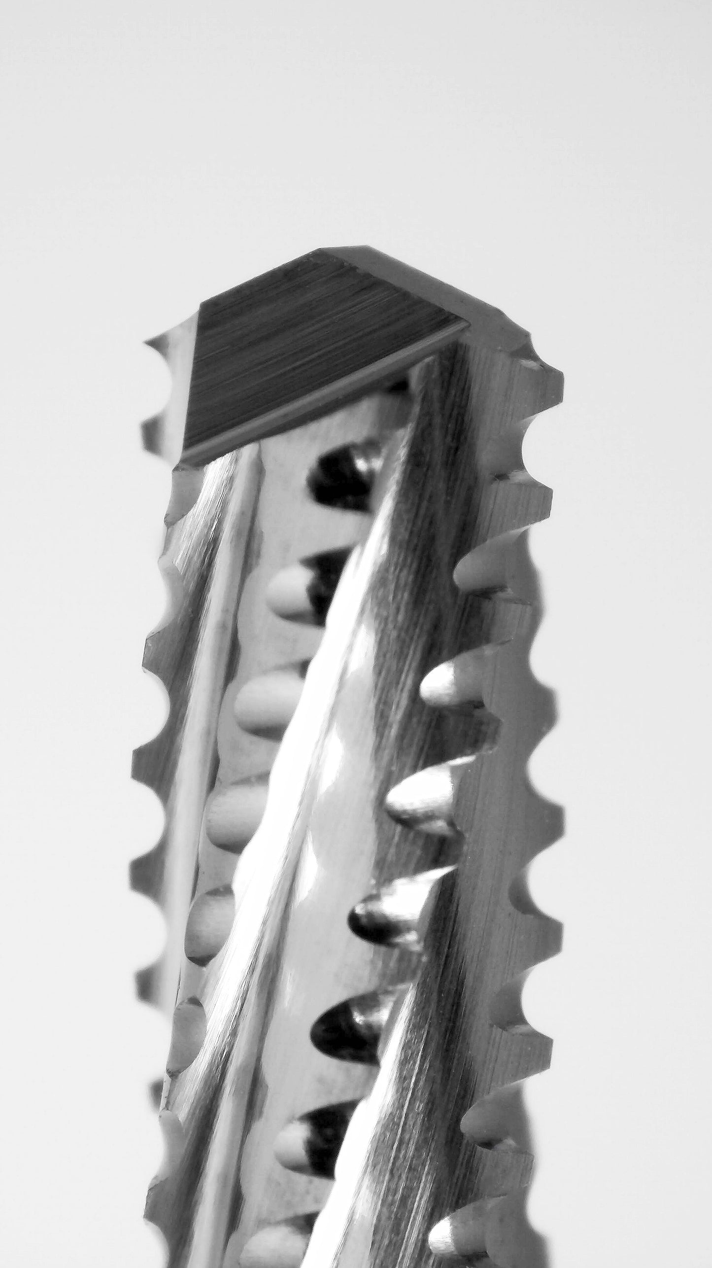 0.0945" (3/32") x .394" LOC Chip Breaker Carbide Router, Drill Point Tip, 1/8" Shank | R170