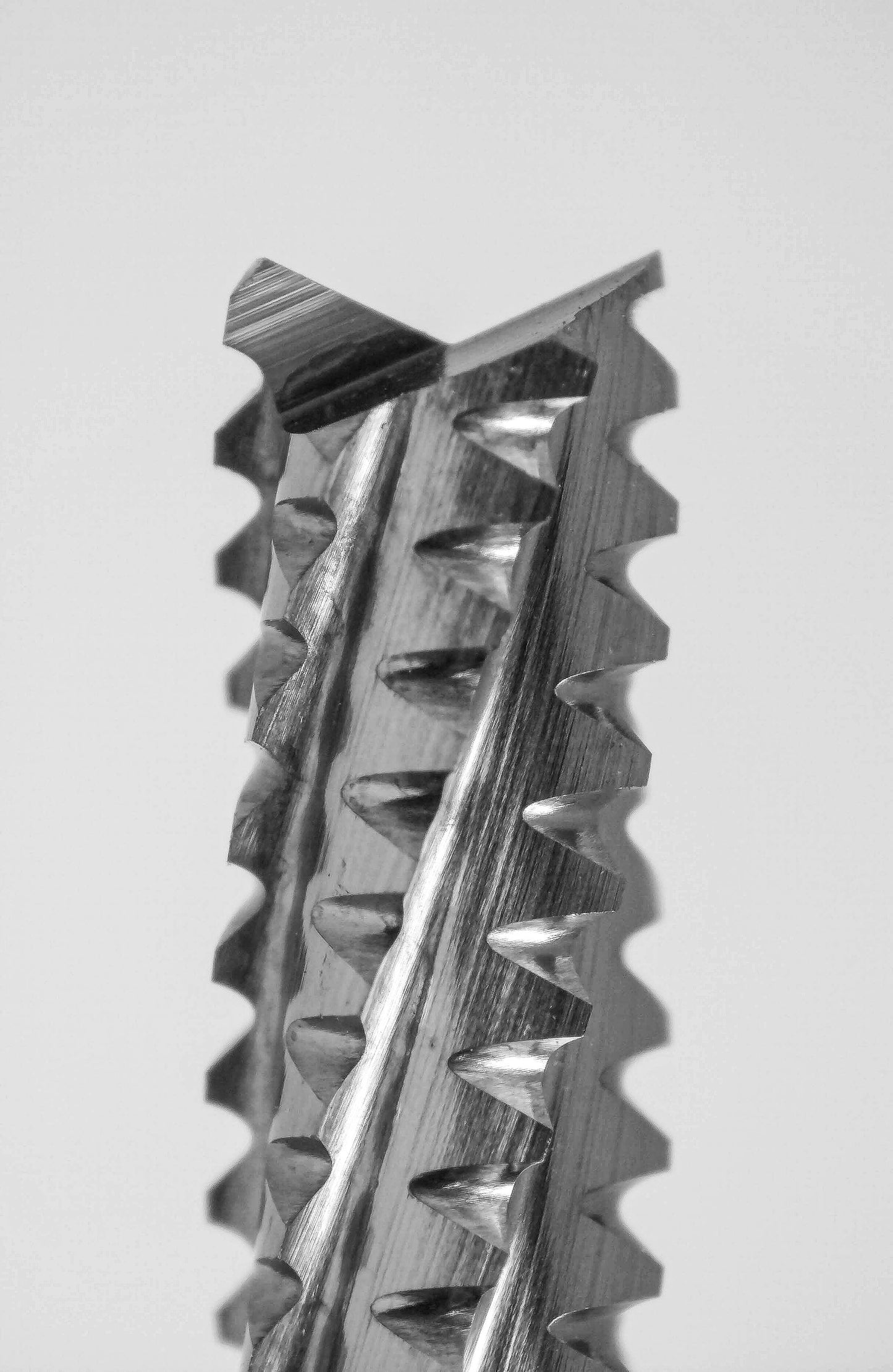 Lightly Used Chip Breaker Carbide Router – 5/64" – Standard Cut – Fish Tail – LUR-Q